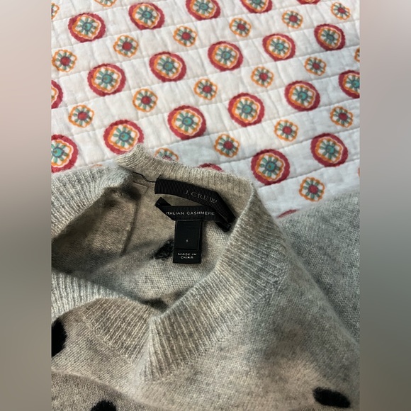 EUC J Crew 100% Cashmere Gray Black Polka Dot Sweater Size Small - Picture 6 of 8